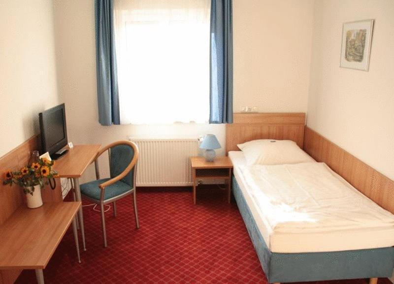 Hotel Schillerplatz Oehringen Luaran gambar